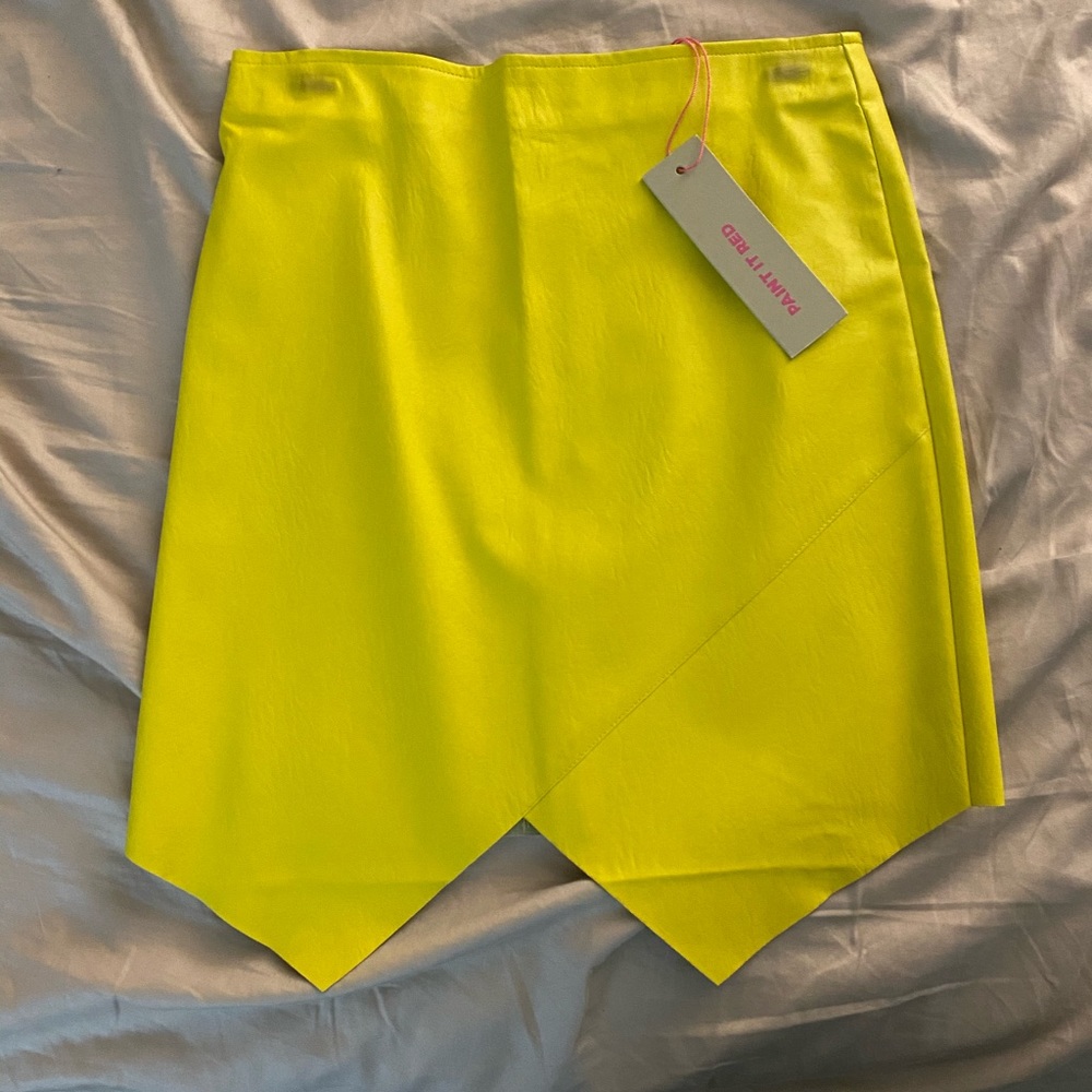 Leather yellow mini
